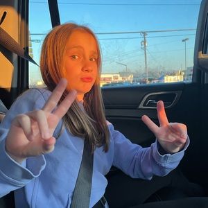 Meet your Posher, Zoee